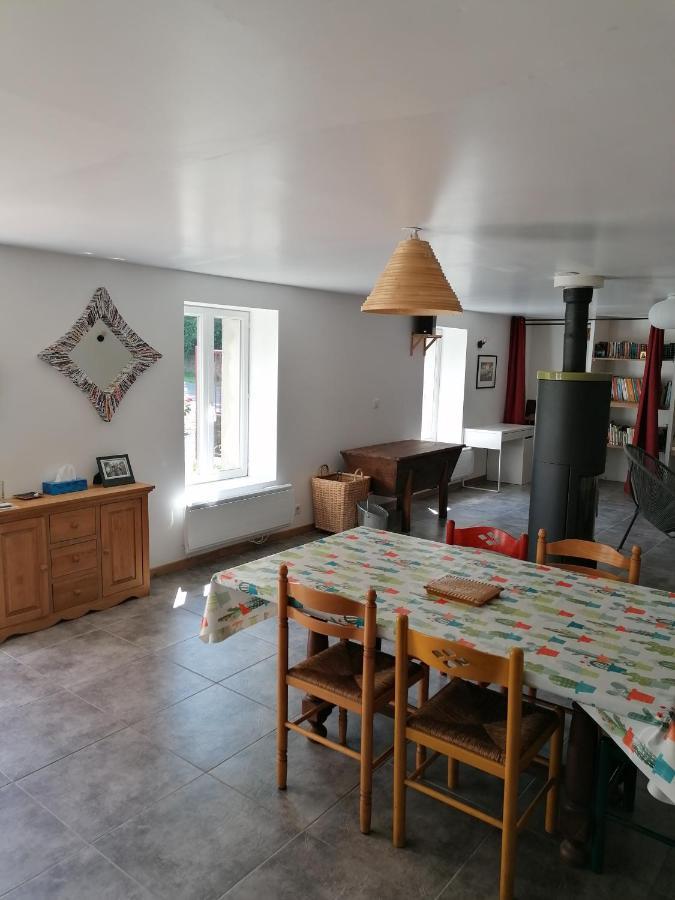 Maison Renovee En Pierres Sejour Spacieux Avec Jardin Et Terrasse Amenagee Pres Omaha Beach & Bayeux A 5Mn De La Mer Tous Commerces Commes Exteriér fotografie